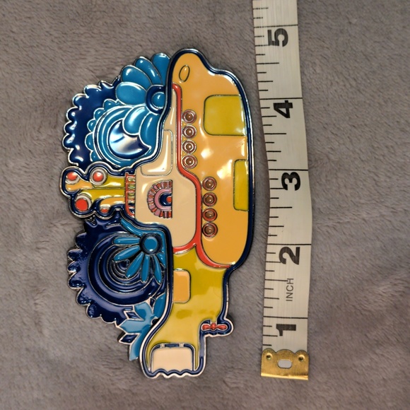 The Beatles Yellow Submarine Belt Buckle 2009 - Picture 3 of 5